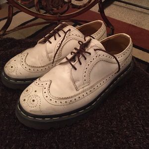 Vintage Doc Marten white wing tips